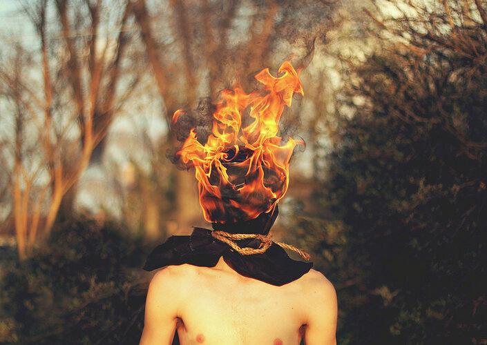 O surrealismo e bizarrimos de Kyle Thompson