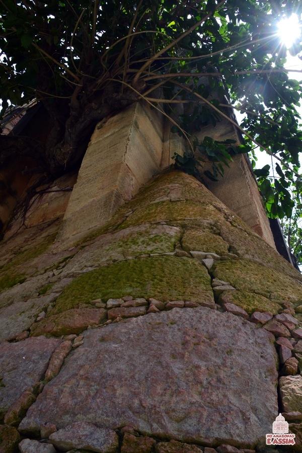 Ruínas da Represa Cachoeira Grande no Amazonas