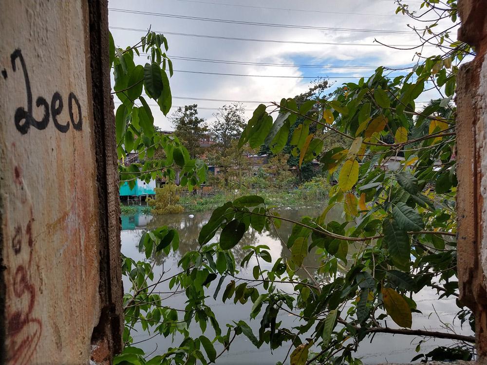 Centro Comunitário dentro da REPRESA DE ÁGUAS DO IGARAPÉ DA CACHOEIRA GRANDE – BAIRRO SÃO JORGE